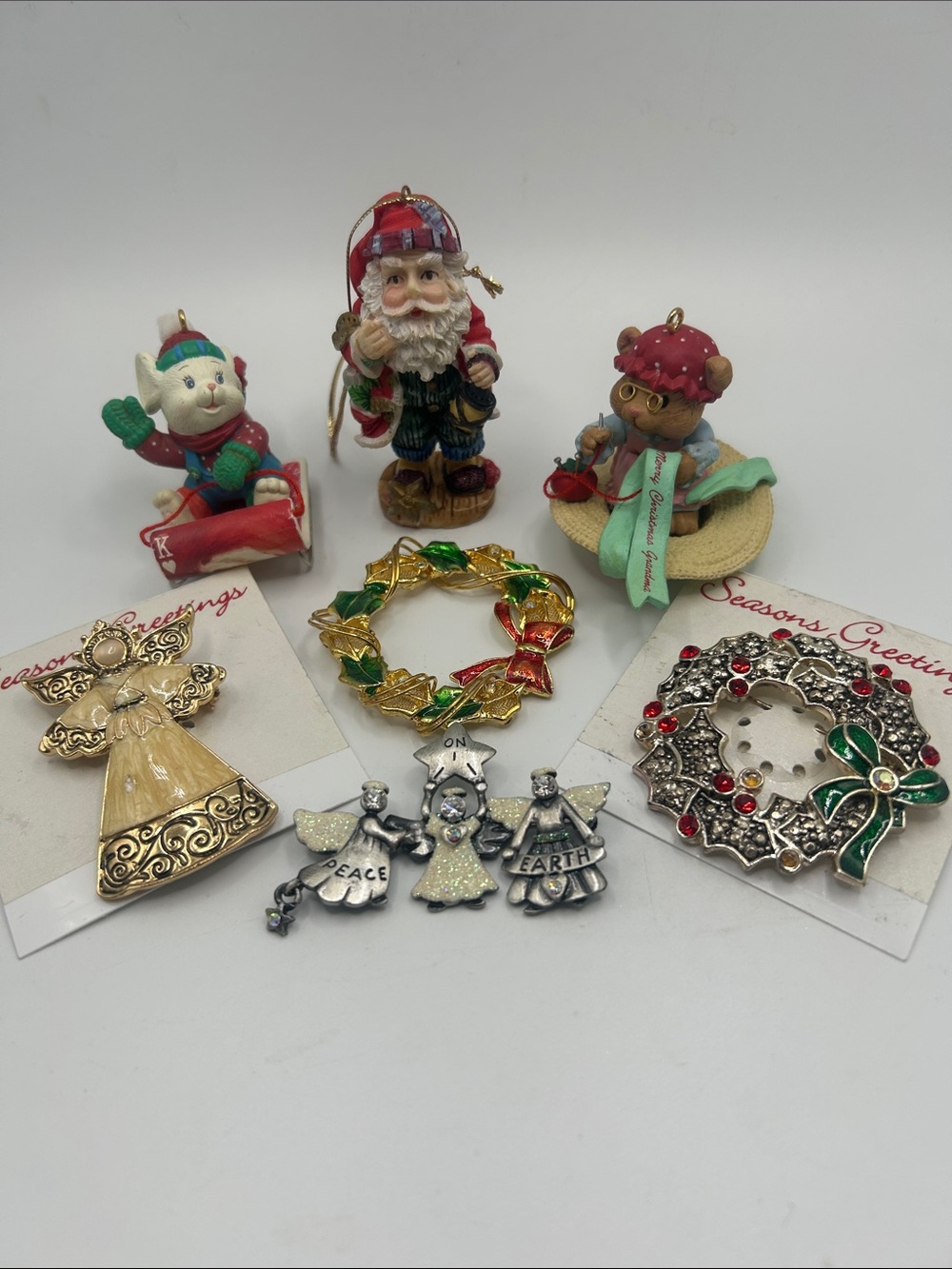 CHRISTMAS ORNAMENTS & BROOCHES VINTAGE SALE